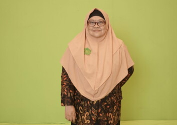 Sri Nabawiyati Nurul Makiyah, Prof. Dr., S,Si., M.Kes
