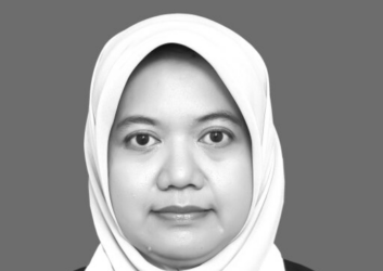 Ratna Indriawati, Dr. dr., M.Kes